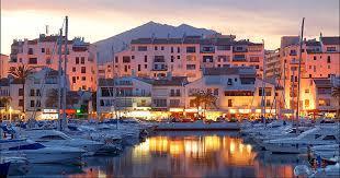 Acomodação com café da manhã  Casa Puerto Banus