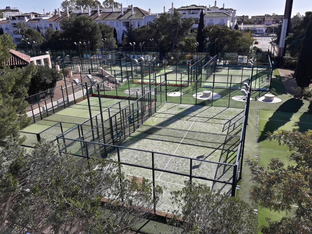Acomodação com café da manhã  Casa Puerto Banus *