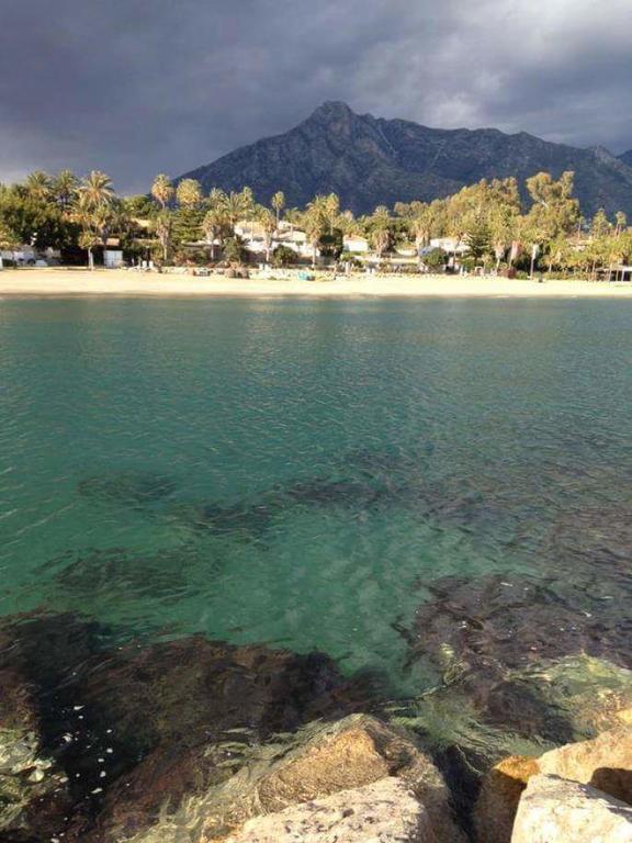 Acomodação com café da manhã  Casa Puerto Banus *